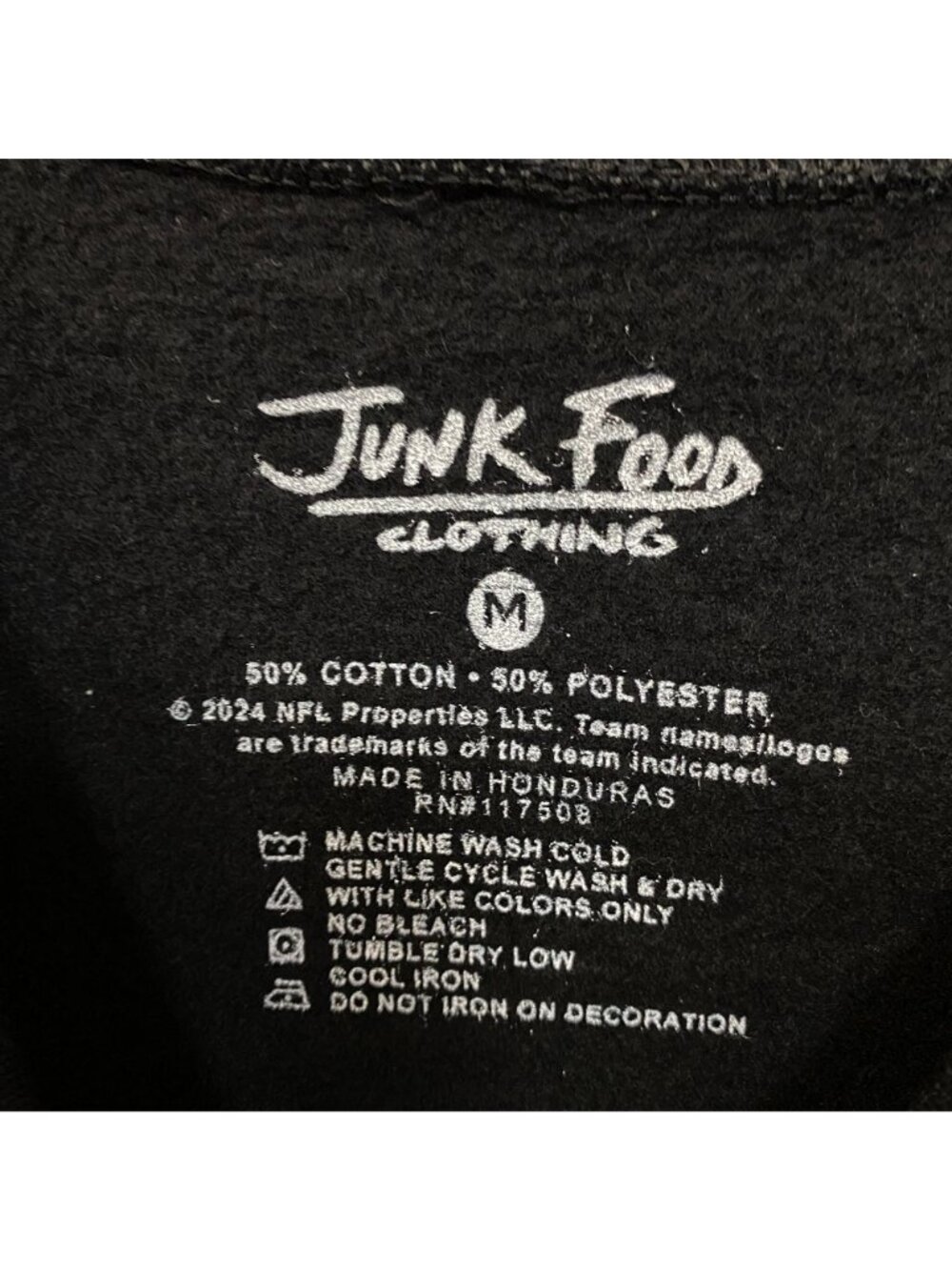 Junk Food Clothing Indianapolis Colts Helmet Logo Flea Market Crew Sweatshirt Me - Picture 5 of 5